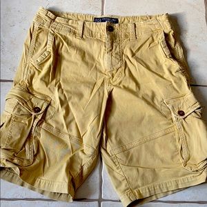 American Eagle Men’s Longer Length Cargo Shorts
